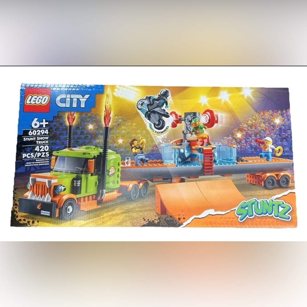 LEGO City Stunt Show Truck Complete Set 60294 STUNTZ - NEW / Sealed - Picture 2 of 4
